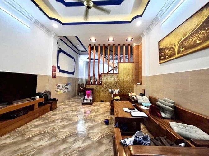 BÁN NHÀ NGAY ĐH CÔNG THƯƠNG - DT 60M2 - CHỈ 5 TỶ NHỈNH