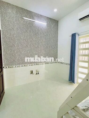 Tôi cần tiền bán gấp nhà. 3p ngủ 3wc. Sổ sẵn. Q8.