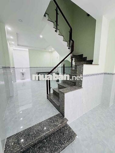 CHỈ 5.8 TỶ - NHÀ BÌNH TÂN - 64M2 - 3 TẦNG - HẺM XE HƠI