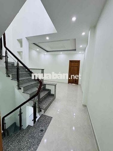 CHỈ 5.8 TỶ - NHÀ BÌNH TÂN - 64M2 - 3 TẦNG - HẺM XE HƠI