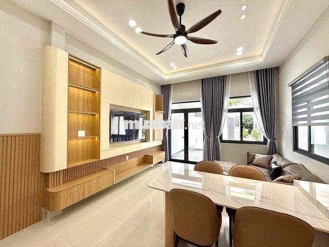 Nhà cho thuê: Phạm ngũ lão( hẻm 29) đã vào nội thất.