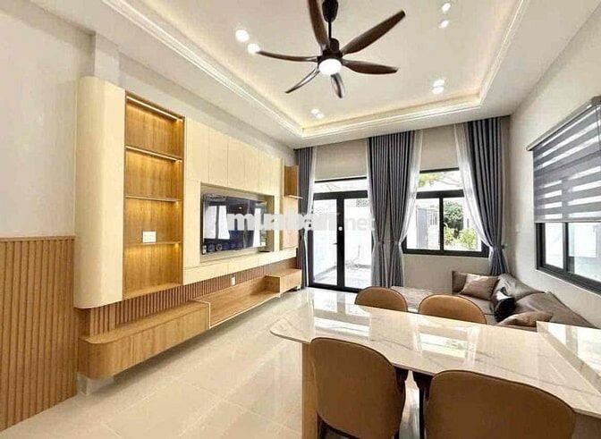 căn nhà thuê full nội thất Phạm Ngũ Lão