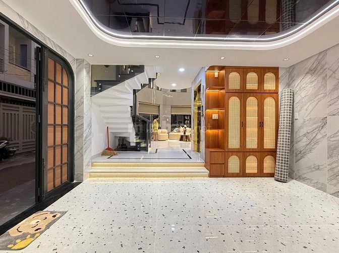 Siêu phẩm 5 Lầu THANG MÁY DT:6x13m góc 2 mặt hẻm xe hơi Phạm V Chiêu