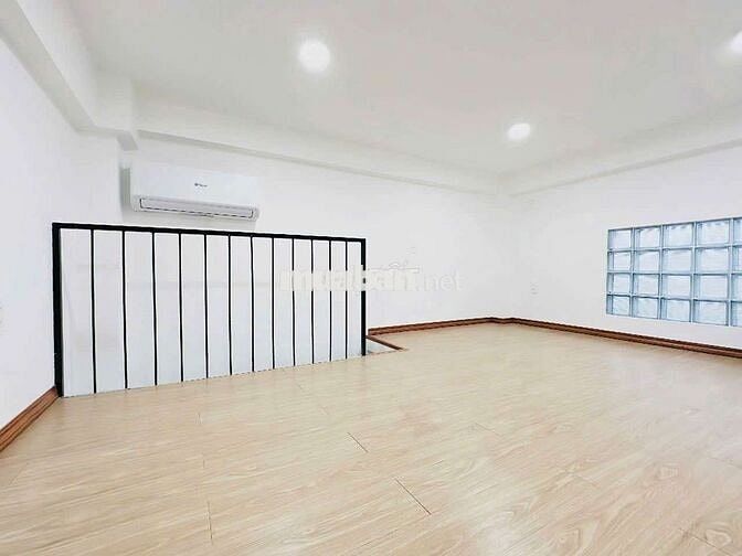 DUPLEX GÁC CAO GẦN HUTECH, UTH, UEF, HIU, FTU