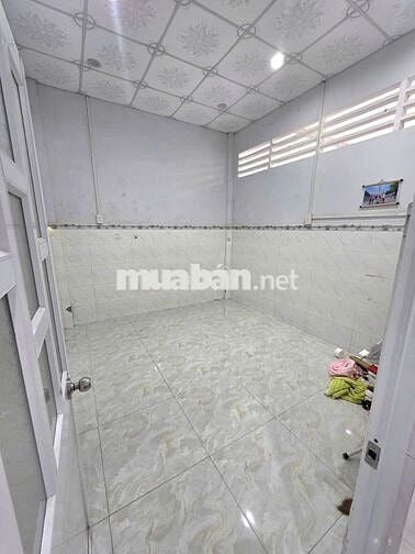 Nhà 94.6m2, 1 trệt 1 lầu, hẻm ô tô, 2 phòng ngủ, cách quốc lộ 30m