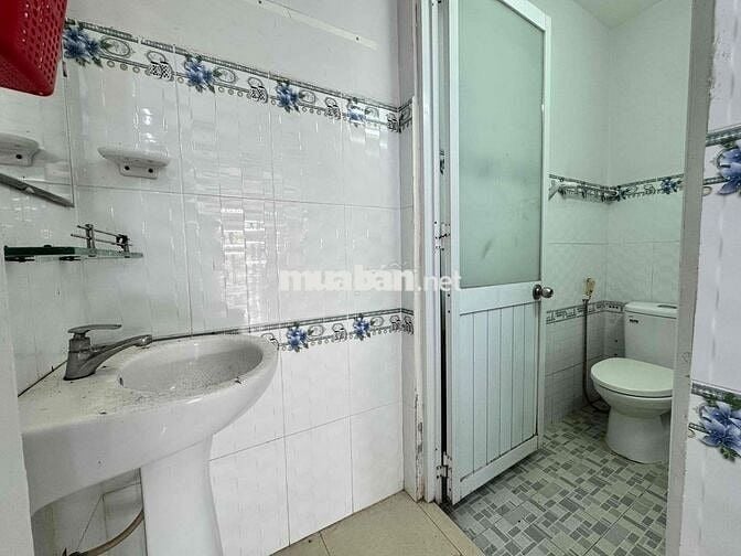 Bán Căn Góc 2 Mặt Tiền, Hẻm xe hơi, Lê Văn Lương ngay Cầu Long Kiển