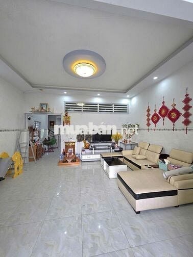 Nhà 94.6m2, 1 trệt 1 lầu, hẻm ô tô, 2 phòng ngủ, cách quốc lộ 30m