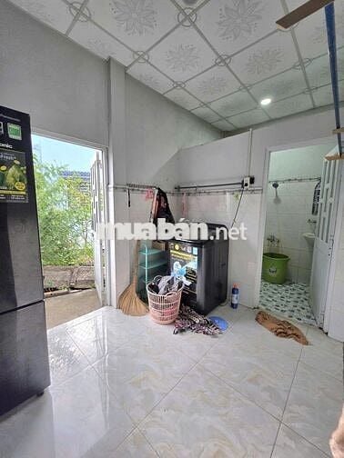 Nhà 94.6m2, 1 trệt 1 lầu, hẻm ô tô, 2 phòng ngủ, cách quốc lộ 30m