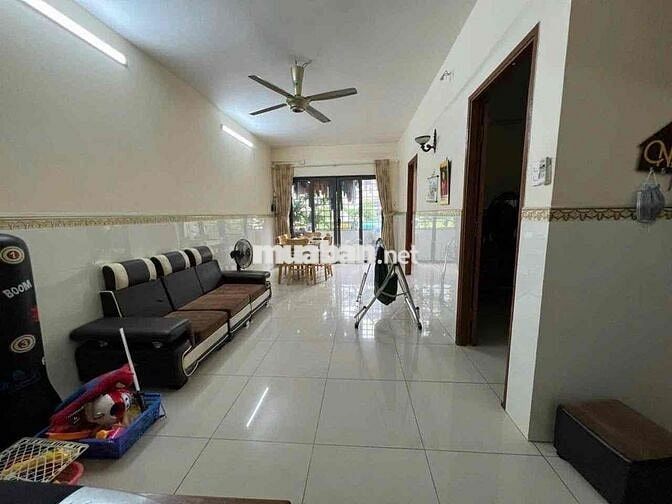 lầu 1- 3pn- chung cư không có phí quản lý