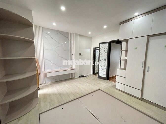 Anh Đức cần bán nhà 5t,45m tại Phan Đình Giót,HĐ,ô tô đỗ cửa chỉ 8t