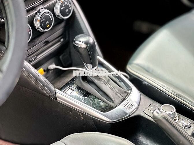 Mazda 2 Luxury – 2020
