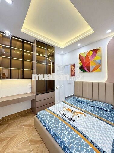 NHÀ 3 LẦU - ĐƯỜNG NGUYỄN VĂN TRỖI