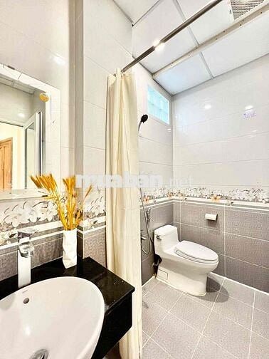 Căn Hộ Ban Công Mới Xây Ngay Kỳ Đồng Quận 3