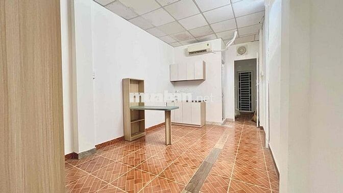 Cho Thuê Studio Bancol Lớn_Bếp Xa_Hẻm Ô Tô Ngay Tô Hiến Thành Q10
