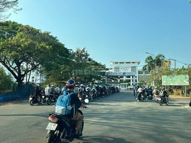 Cần bán lô đất shophouse khu Nhơn Đức 140m2 giá chỉ 11,4 tỷ