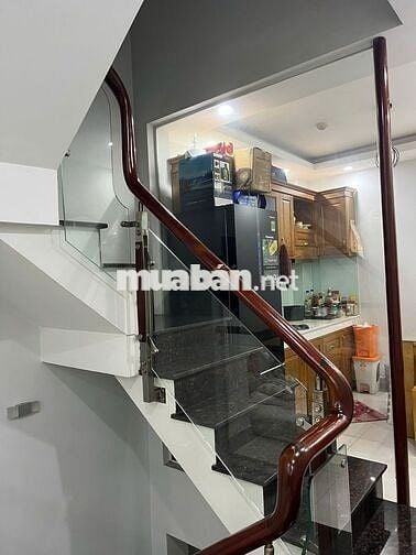 Phòng Quận 3, 10-15 m2, gần chợ Bàn Cờ, an ninh,Thoáng mát, tiện nghi