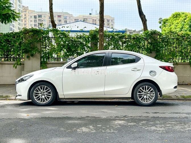 Mazda 2 Luxury – 2020