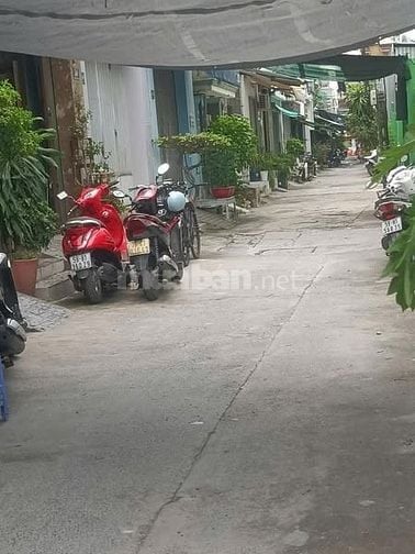 4,98tỷ Mặt Tiền số 18 Sát vách trường học 5 bước chân ra mt Pham Hùng 