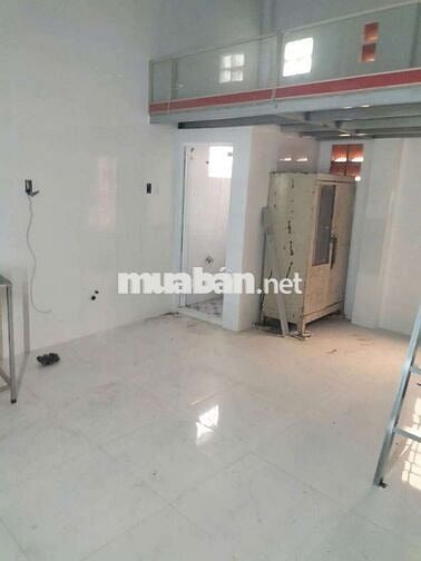 Cho thuê nhà nguyên căn hiện có 8 phòng ngủ đều có gác máy lạnh