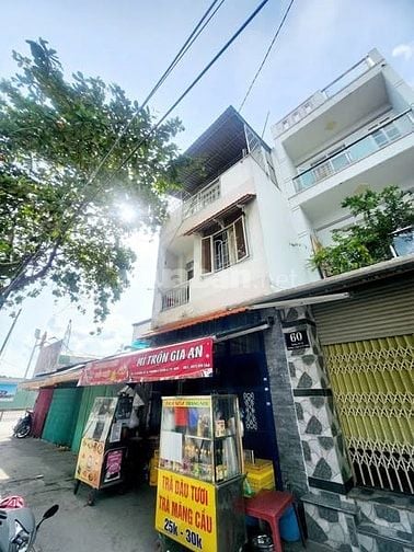 4,98tỷ Mặt Tiền số 18 Sát vách trường học 5 bước chân ra mt Pham Hùng 