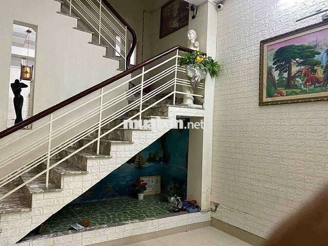 Bán nhà 3 tầng mặt tiền Hồ Biểu chánh - Hòa cường - Hải châu