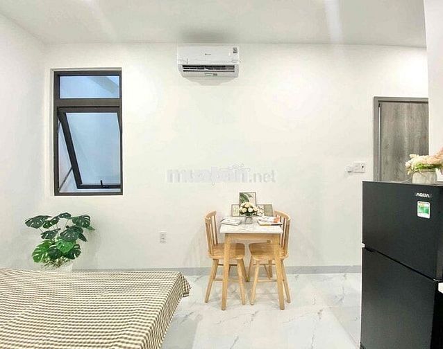 Cho thuê căn hộ Studio Cửa sổ Q4 gần ĐH Luật, ĐH Nguyễn Tất Thành