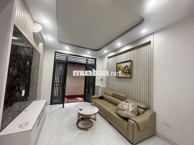 NHÀ FULL NỘI THẤT - GẦN CHỢ, TRƯỜNG -  Ô TÔ TRÁNH -5.8 tỷ – mới 100%