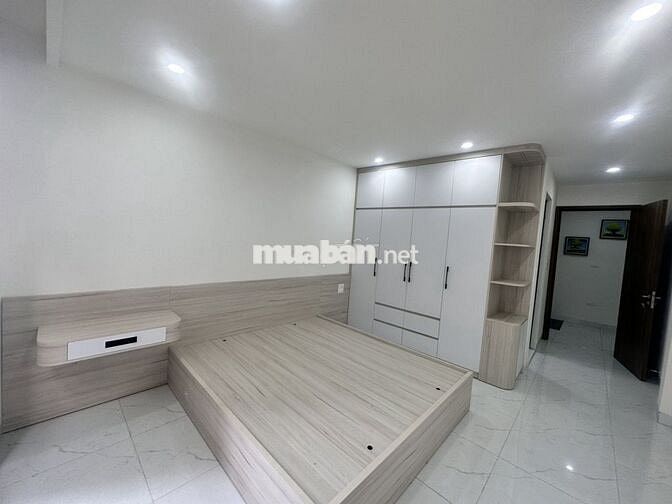 NHÀ FULL NỘI THẤT - GẦN CHỢ, TRƯỜNG -  Ô TÔ TRÁNH -5.8 tỷ – mới 100%