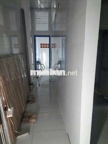 Cho thuê nhà nguyên căn hiện có 8 phòng ngủ đều có gác máy lạnh
