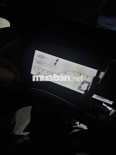 R15V3 nguyên Zin, bs 43 chính chủ, lên đồ cơ bản.