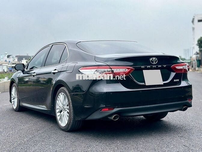 Toyota Camry 2.5Q 2021 cọp zin