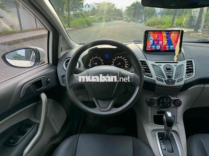 Ford Fiesta 1.5AT 2015 có 11v km xe full bảo dưỡng
