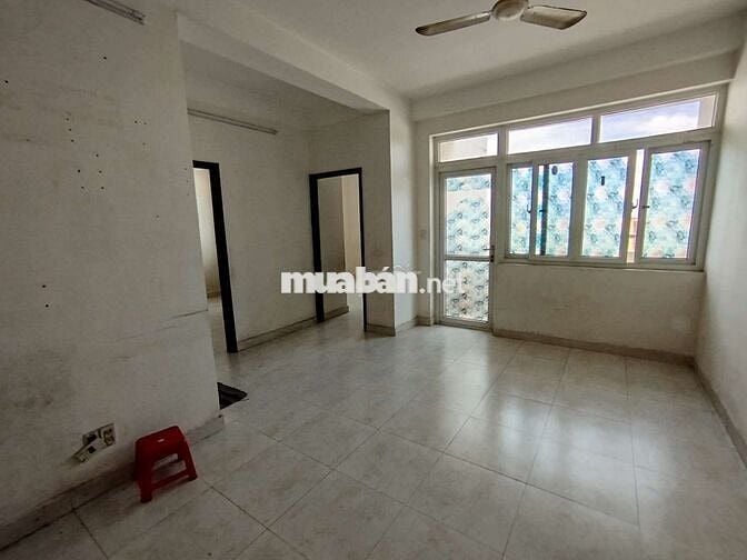 Bán căn hộ Nhất Lan 2, Bình Tân 72, 4m2 giá 2 tỷ 2, sổ hồng riêng.