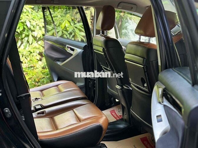 Innova 2018 Venturer còn thương lượng