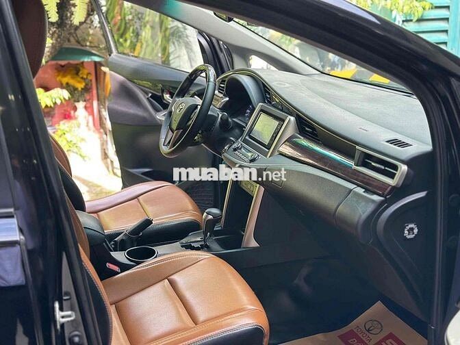 Innova 2018 Venturer còn thương lượng