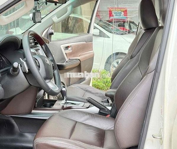 FORTUNER 2.7V Máy Xăng AT bản TRD