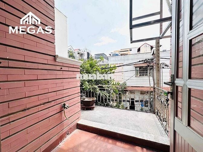 STUDIO BAN CÔNG FULL NỘI THẤT, MÁY GIẶT RIÊNG NGAY ĐH VĂN HIẾN, ÂU CƠ