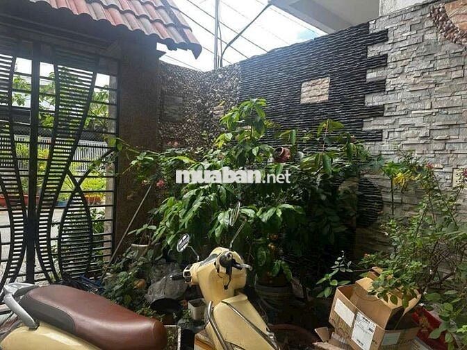 Nhà mặt tiền kinh doanh cực đỉnh