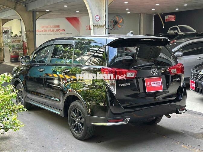 Innova 2018 Venturer còn thương lượng
