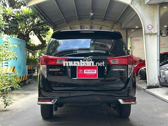 Innova 2018 Venturer còn thương lượng