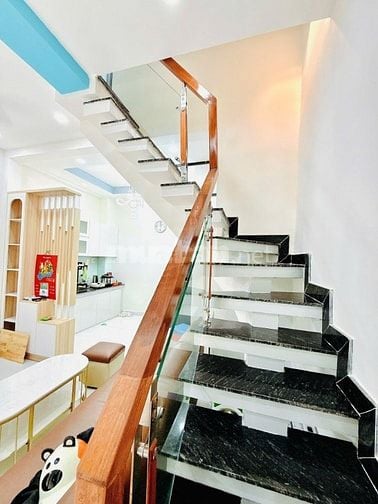 3ty080 Nhà mới 1 lầu ở liền p12Q8 4,4 x 5,4 SHR hoàn công đủ