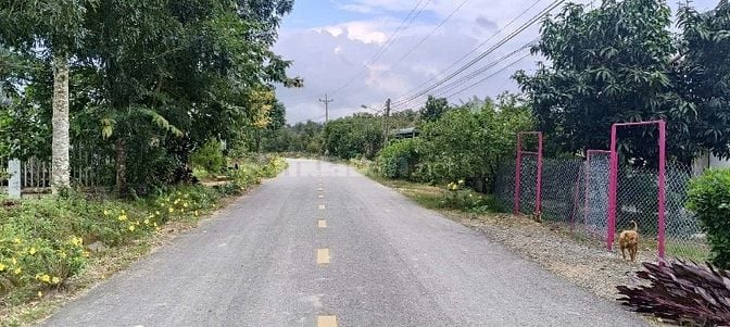 BÁN 4041m2 ĐẤT GIÁP SUỐI - CÓ 100m2 THỔ CƯ - MẶT TIỀN ĐƯỜNG NHỰA LỚN
