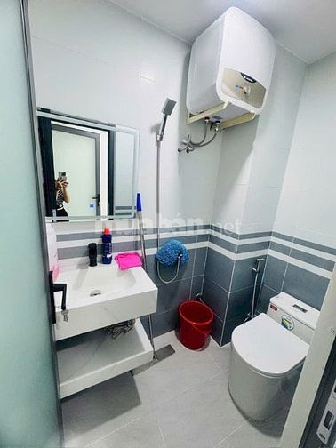 Bán nhà MT 181 Nhật Tảo, P8, Q10. DT 3x10m, trệt, lửng, 2 lầu, ST, 5P