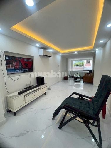 Bán nhà MT 181 Nhật Tảo, P8, Q10. DT 3x10m, trệt, lửng, 2 lầu, ST, 5P