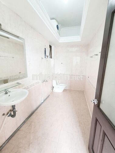 PHÒNG QUẬN 6- TIỆN DI CHUYỂN QUẬN 5, 10, 11,TÂN PHÚ, BÌNH TÂN-4TR6