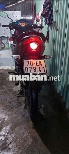 exciter 50cc không cần bằng lái,bán cả 2 dàn áo
