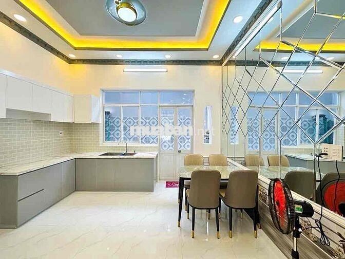 🔥 Giảm 500 triệu - Nhà 2 tầng Đào Tông Nguyên, ô tô vào nhà chỉ 4,89 t