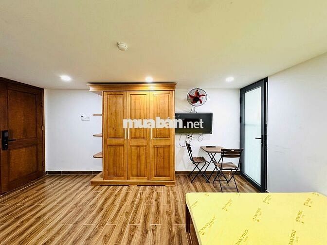 CĂN HỘ FULL NỘI THẤT CỬA SỔ TRỜI 30m2 - Thang Máy