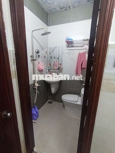 Tìm bạn nữ ở ghép Gò Vấp cách IUH 5 phút đi bộ