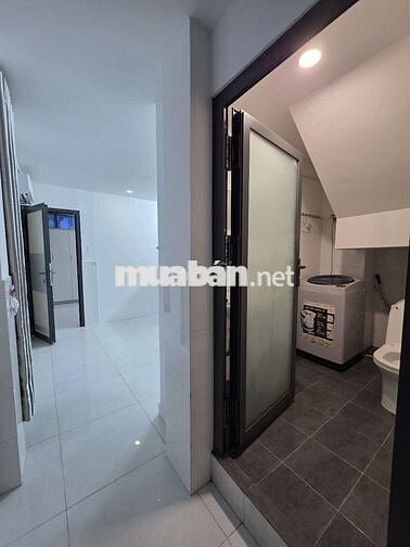 Phòng 25m2 tại Trình Đình Trọng ngay ngã tư Âu cơ.Lạc Long Quân